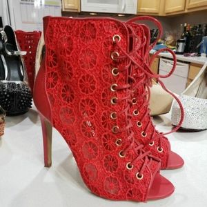 Heel boots